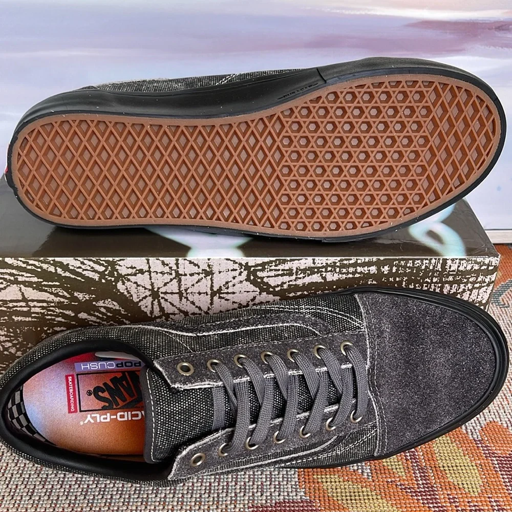 Vans Men’s Skate Old Skool
Quasi Asphalt
VN0A5FCB107
Sneakers - Picture 7 of 16